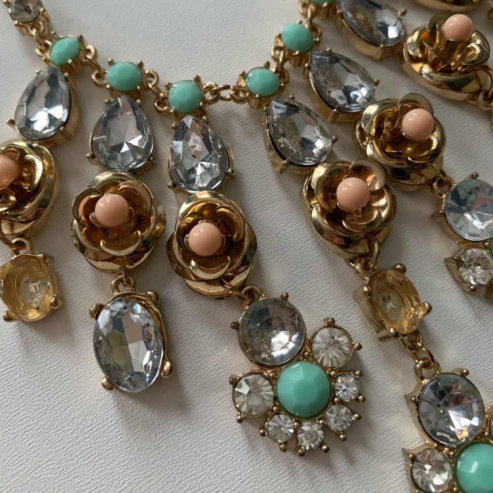 Floral blush and teal drop bib necklace. 🌷